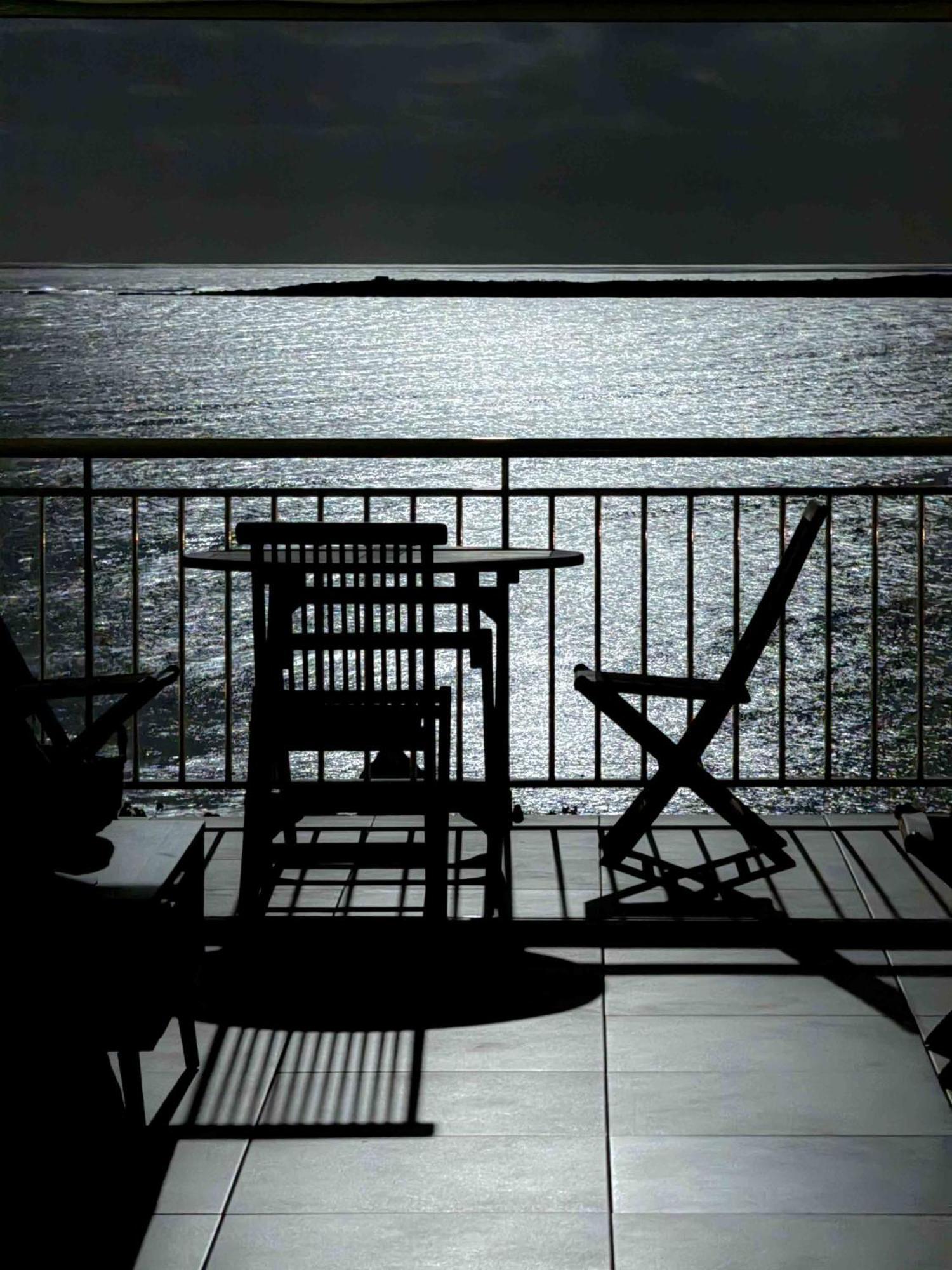 Front Line Unit 520 Ft2 - 48 M2, On Second Floor, Stunning Ocean View Daire Cul de Sac Dış mekan fotoğraf